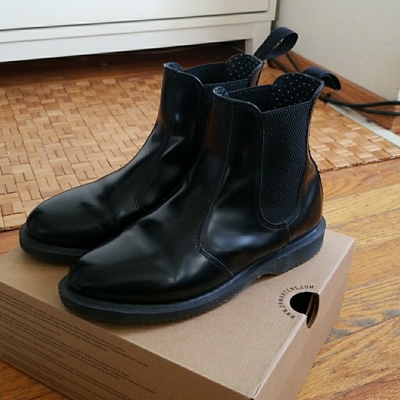 dr martens chelsea 37